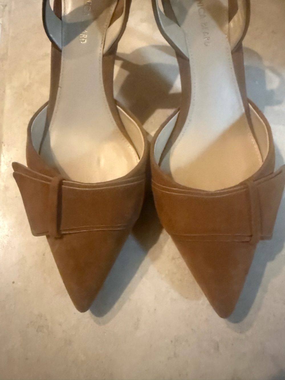 Veronica Beard Tan Pointed-Toe Bow Slingback Mules